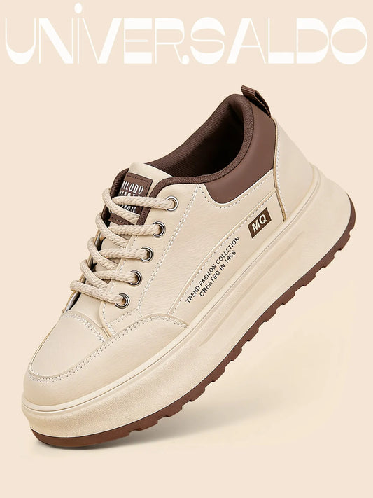 Бели спортни обувки с дебела и мека подметка