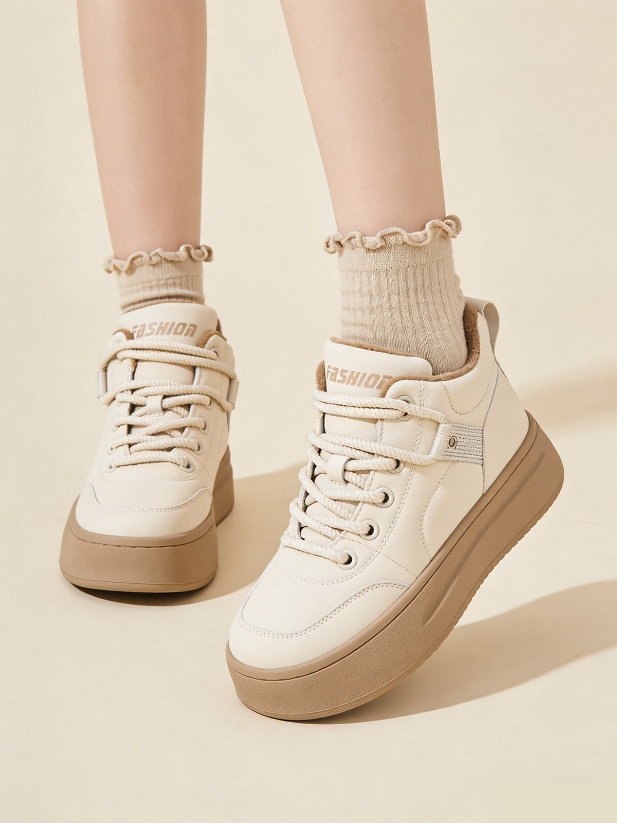 Високи Топли Обувки с Дебела Подметка и Подплата