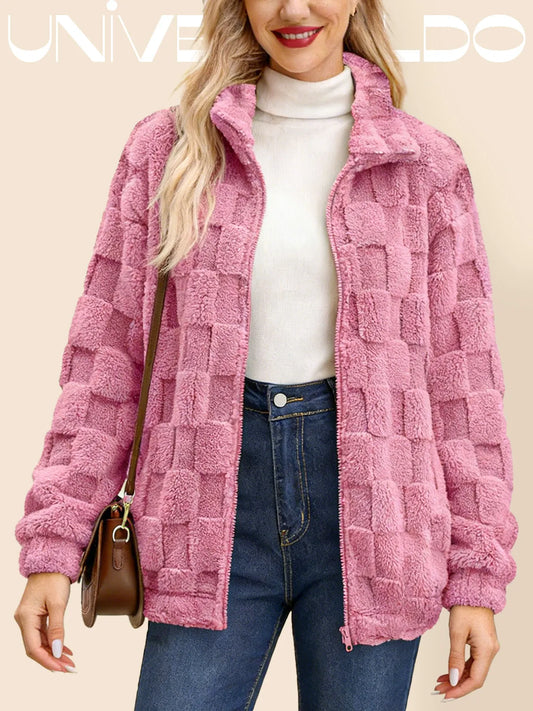 Яке с Изправена Яка, Каре и Молния от Имитиран Кож