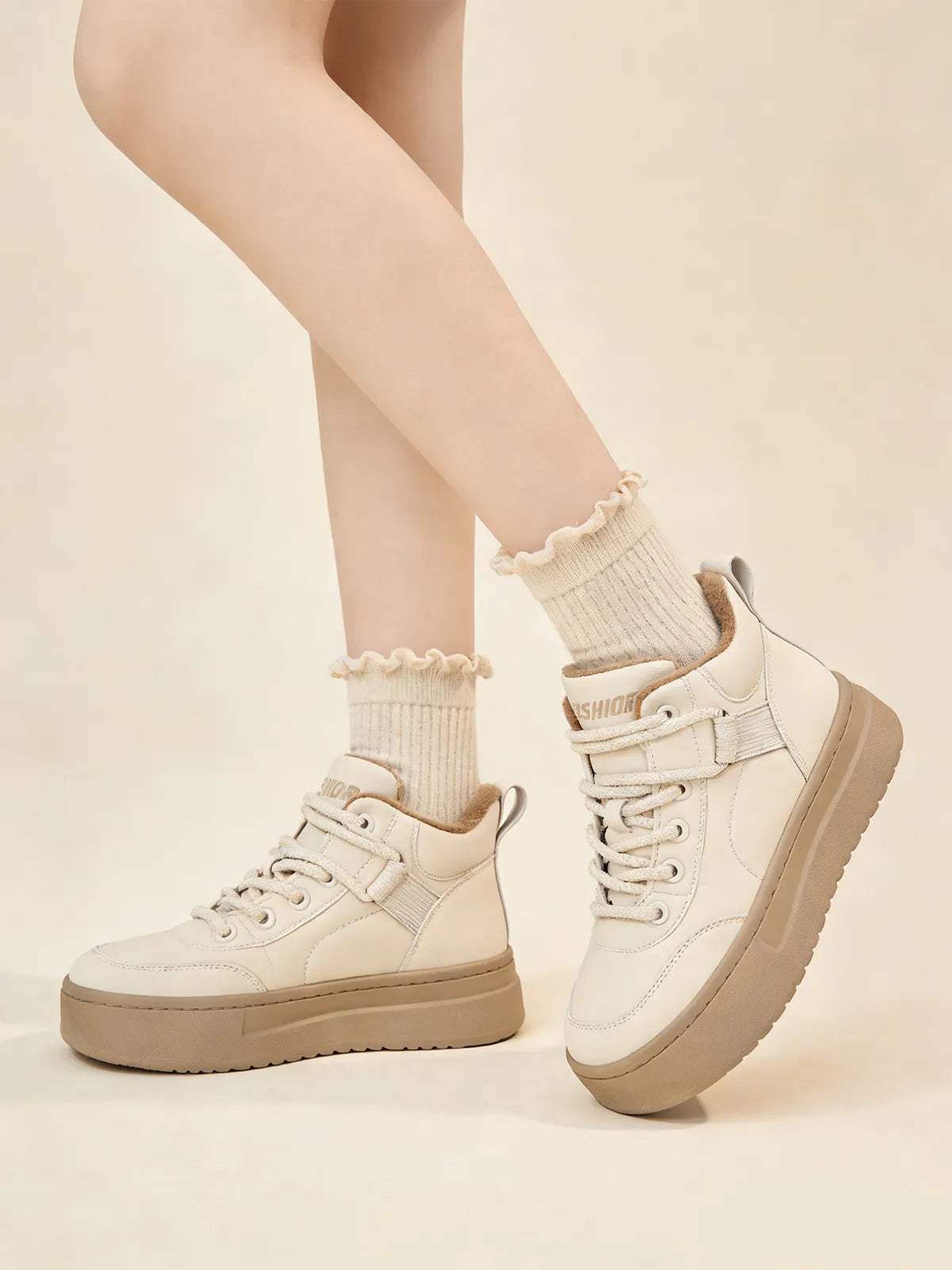 Високи Топли Обувки с Дебела Подметка и Подплата