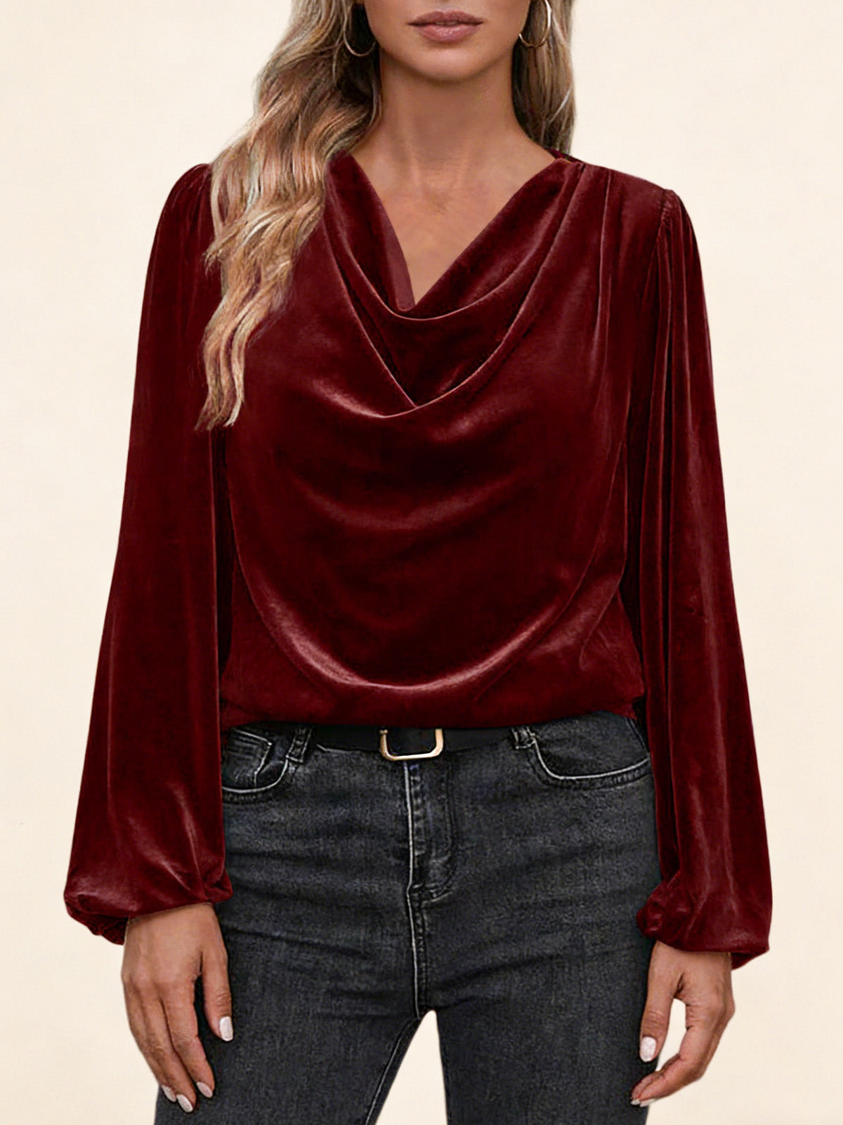 Дамска блуза с плисирана стояща яка и дълъг ръкав