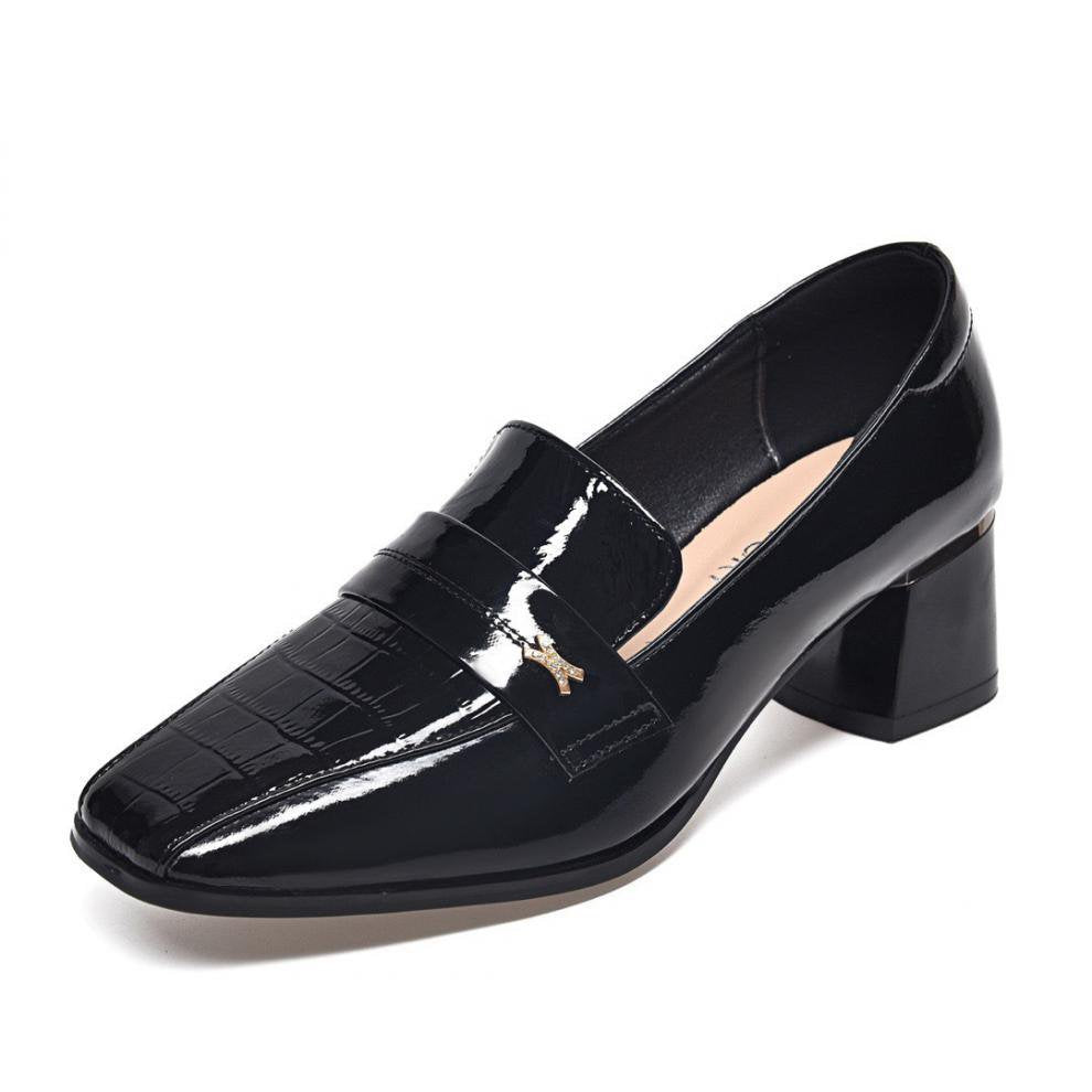 【Размери 35-40】2026 Нов стил кожени обувки с мека подметка, леки и удобни