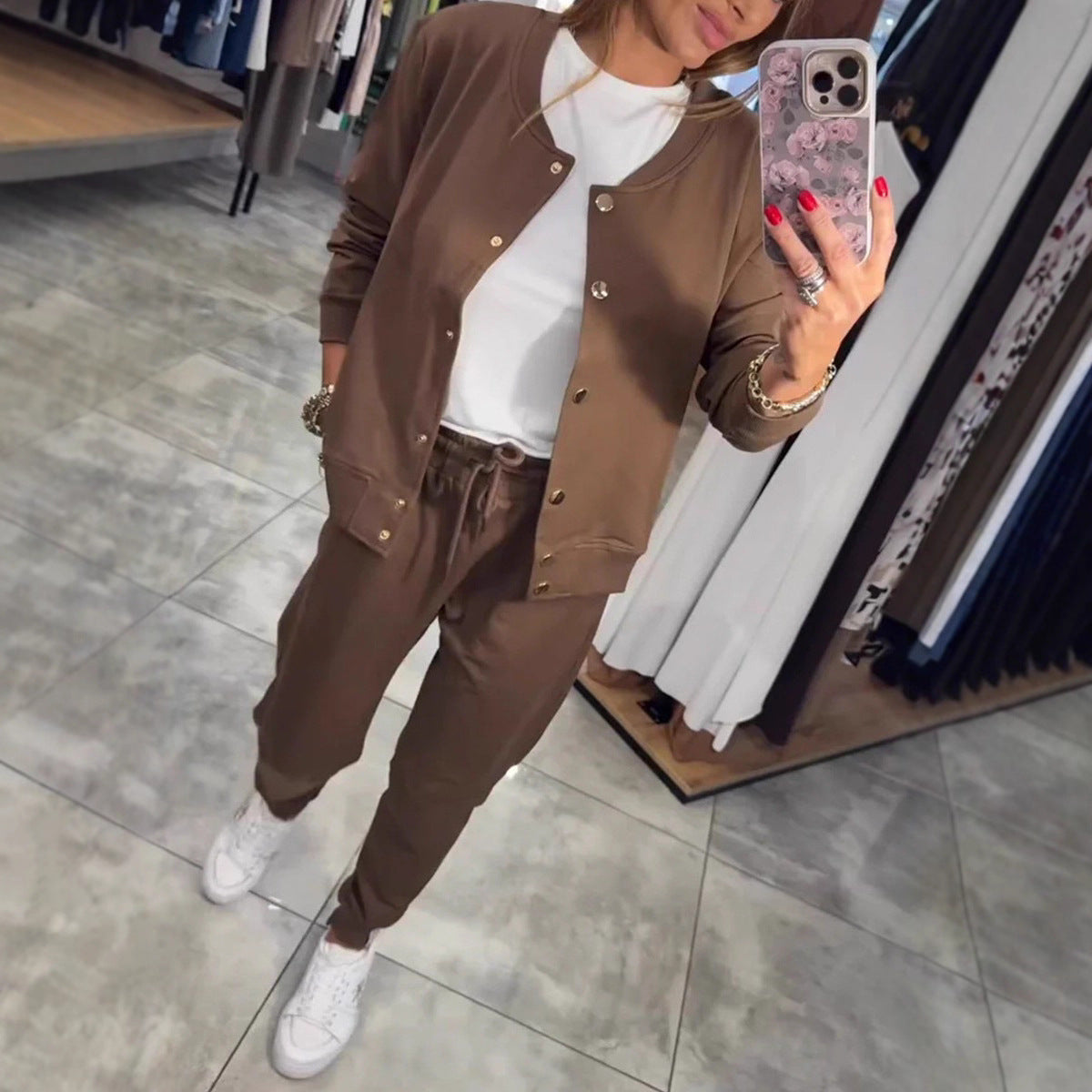 🧥🌙 Удобен и стилен, ежедневният комплект от суитшърт и яке вече е наличен! 💃【Топ + Панталон】