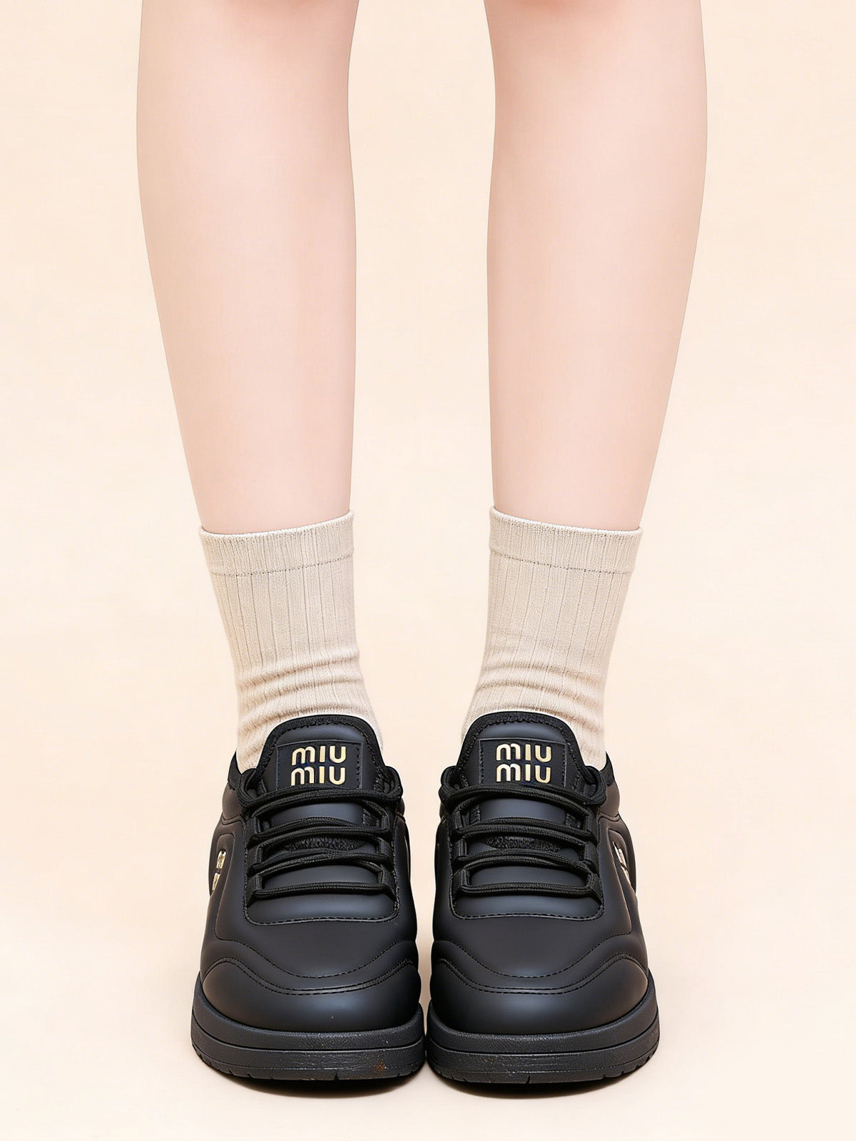 Водоустойчиви Зимни Ботуши от Кожа Без Връзки