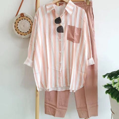 🔥50% ОТСТЪПКА】【S-5XL】 🌸Пролетен раиран ежедневен костюм от две части