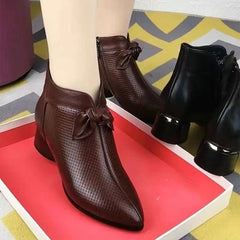 【50% ОТСТЪПКА】Ботуши Dr. Martens с дебела подметка, достигащи до средата на прасеца, с мека подметка