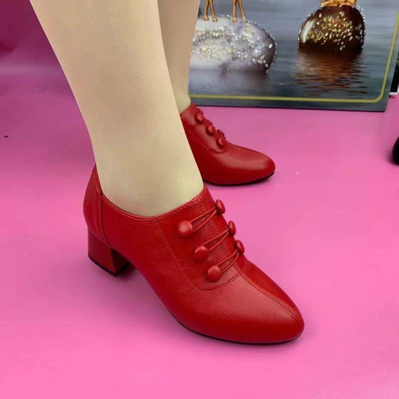 【35-40】2025 Нови модни ежедневни обувки от естествена кожа със среден ток