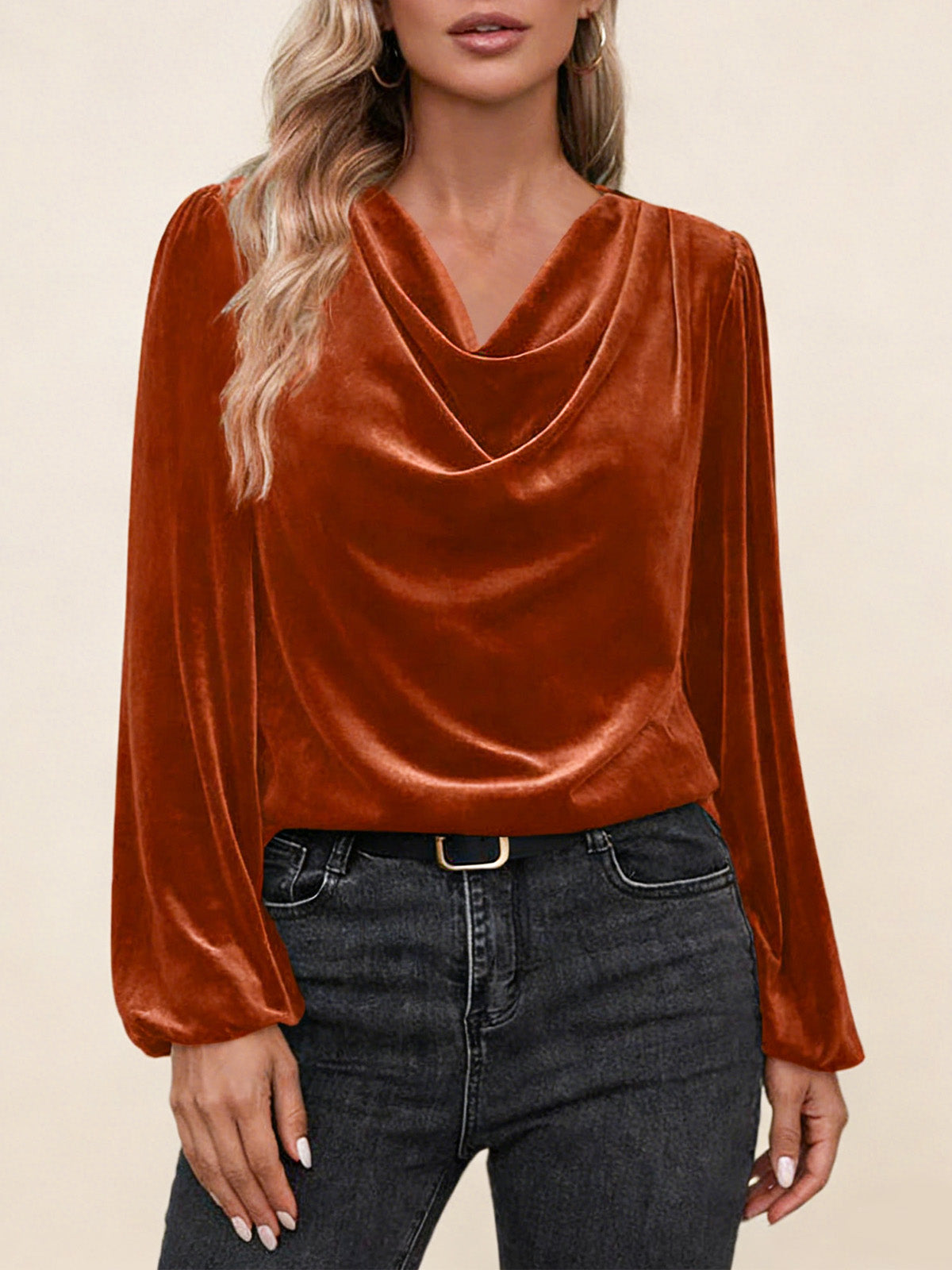 Дамска блуза с плисирана стояща яка и дълъг ръкав